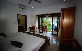 Pantai Bungalow Lembongan Island